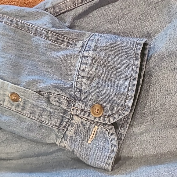 Denim long sleeve shirt small - Picture 3 of 5